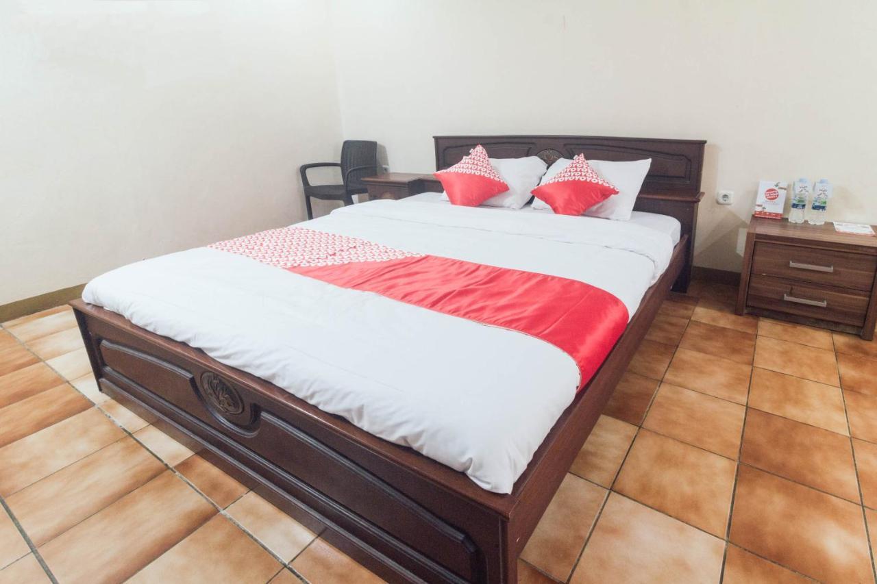 Oyo 1688 Collin Beach Hotel Ambon Eksteriør bilde