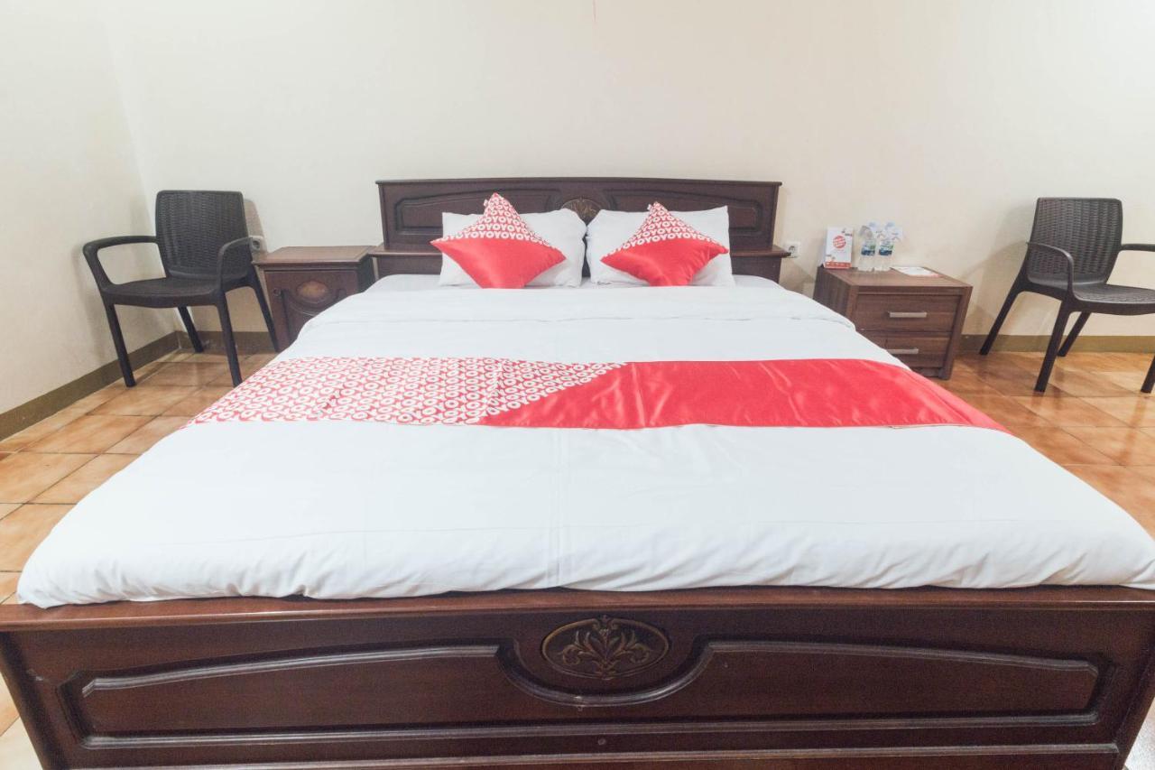 Oyo 1688 Collin Beach Hotel Ambon Eksteriør bilde