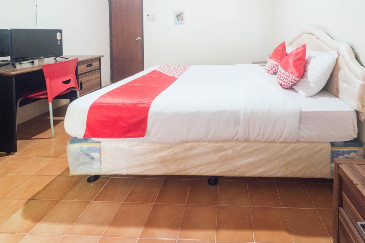 Oyo 1688 Collin Beach Hotel Ambon Eksteriør bilde